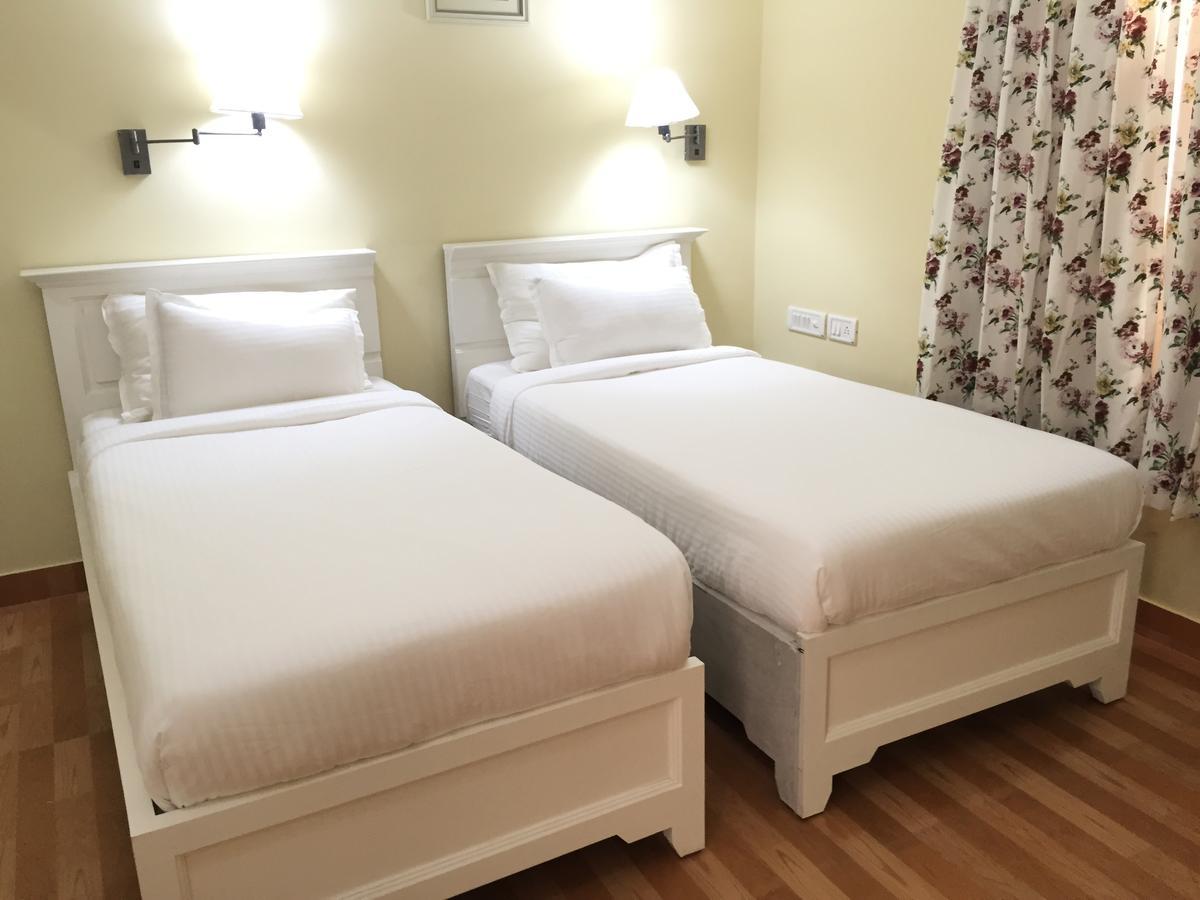 Daffodils Spice Court Hotell Kochi Eksteriør bilde